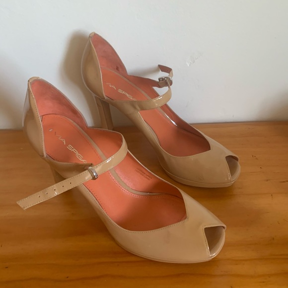 Via Spiga Nude Patent Leather Heels - Picture 2 of 4